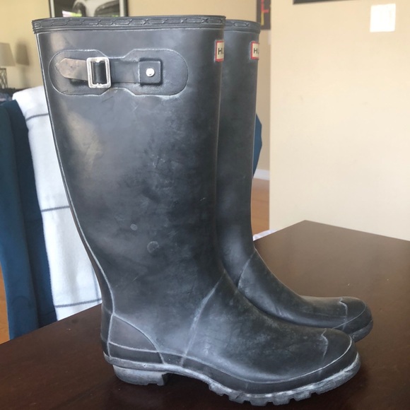 Huntress - Picture 4 of 7